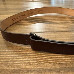Women’s Dark Brown Italian Leather Belt Size M/L